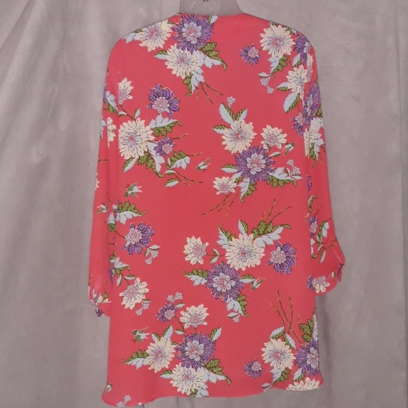 Women's dress shirt - Picture 2 of 3